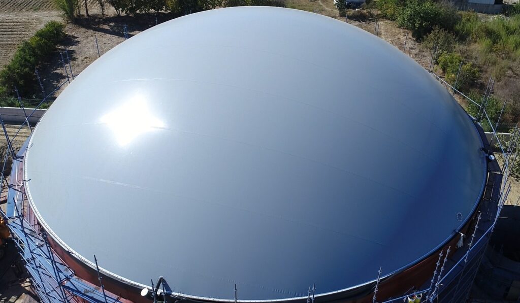 İzmir Tire İlçesinde, Double Membran Kurulumunun İlk Aşamasını Başarıyla Gerçekleştirdik.