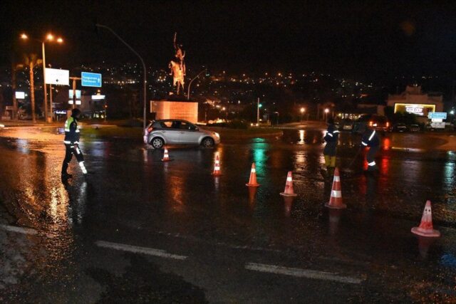 Bodrum ’da Su Borusu Patladı, Ortalık Savaş Alanına Döndü !