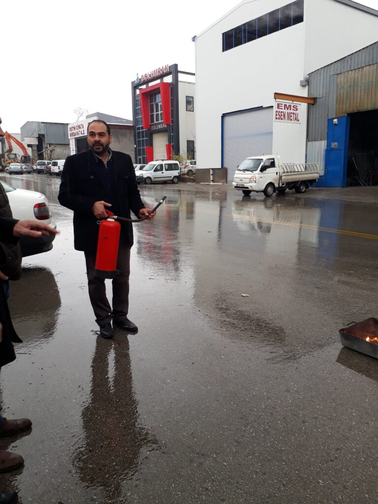 İSG KAPSAMINDA YANGIN TATBİKATIMIZ GERÇEKLEŞTİRİLMİŞTİR.