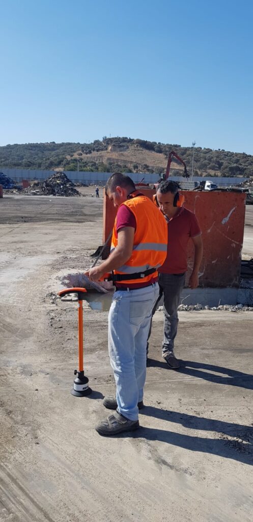 SU KAÇAK TESPİTİ / İZMİR - Aquaphon A200 Elektro akustik yöntemle su borularında kaçak tespiti