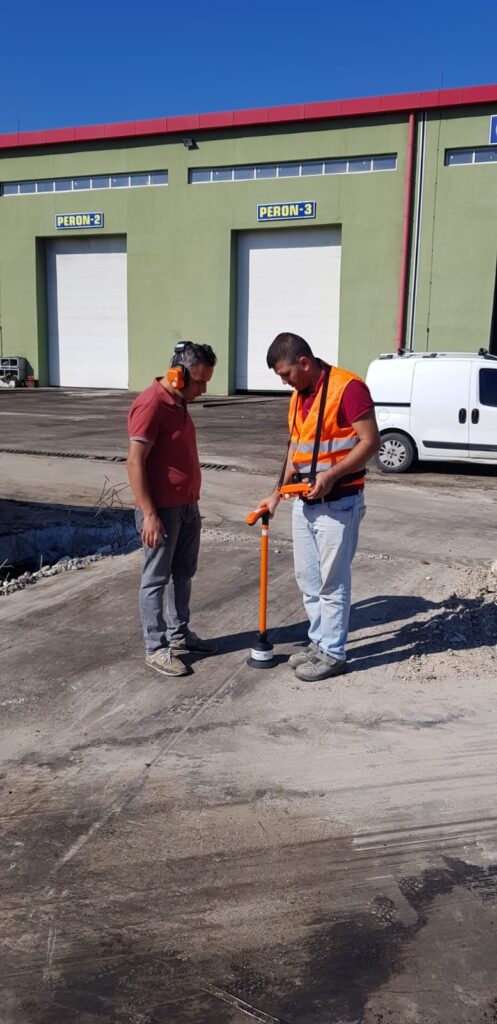 SU KAÇAK TESPİTİ / İZMİR - Aquaphon A200 Elektro akustik yöntemle su borularında kaçak tespiti